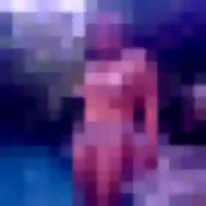 Hajar, femme de 28 ans propose rencontre libertine à Arnage