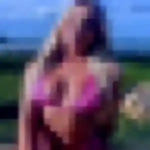 Charmante Dorothee, 31 ans à Beaugency - voir sa photo