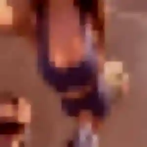 Rejoins Helene, 27 ans à Beaumont-sur-Oise en t'inscrivant