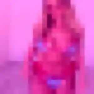 Sylviane, 26 ans, connectée à Besançon pour une rencontre coquine