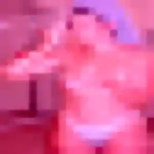 Ursula, femme de 38 ans cherche rencontre libertine à Bonneville