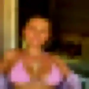 Marie-Ange (26 ans) à Cadaujac propose un rencontre libertine ce soir