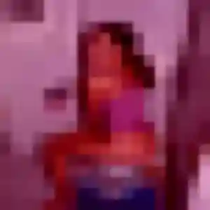 Sara (21 ans) à Carnoux-en-Provence attend une rencontre rapidement