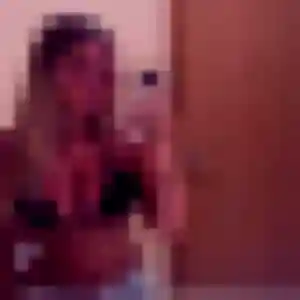 Helene, femme de 39 ans propose rencontre libertine à Carquefou