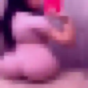 Delphine, 26 ans, connectée à Carros pour un rencontre libertine
