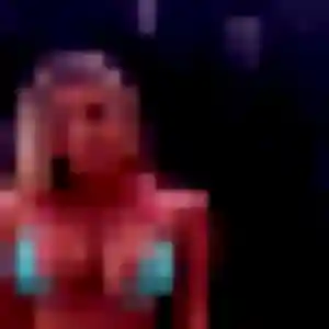 Anne-Charlotte, 34 ans, dispo pour rencontre libertine à Castelnau-le-Lez