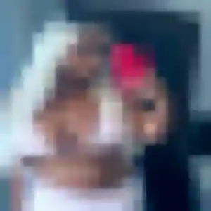 Helena, fille de 19 ans propose rencontre libertine à Challes-les-Eaux