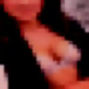 Rejoins Yasmina, 23 ans à Elne en t'inscrivant
