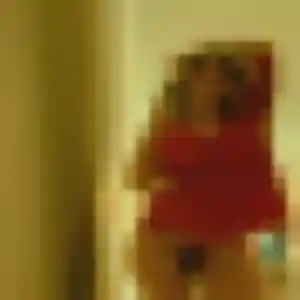 Sylvie, femme de 26 ans propose rencontre libertine à Fillière