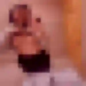 Cecile (19 ans) à Guérande cherche un rencontre libertine ce soir