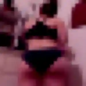 Meriem, 38 ans, connectée à Hazebrouck pour une rencontre coquine