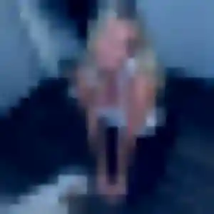 Amandine, 23 ans, en ligne à Lambesc pour une rencontre coquine