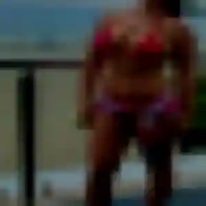 Yasmine (43 ans) à Langueux cherche une rencontre ce soir