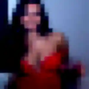 Photo exclusive de Nora, 26 ans à Le Bourget - plan discret