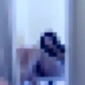 Laura, fille de 30 ans cherche rencontre libertine à Liverdun