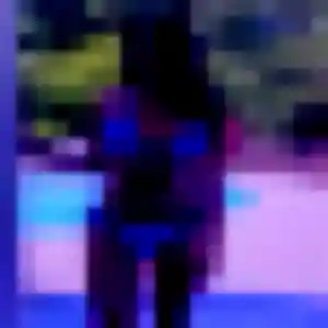 Photo de Delia à Luynes (19 ans) - rencontre libertine anonyme