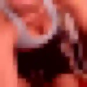 Adelaide, fille de 24 ans propose rencontre libertine à Moissac