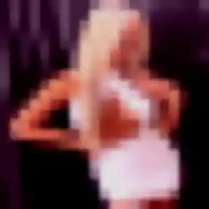 Rejoins Monique, 25 ans à Mons-en-Barœul gratuitement