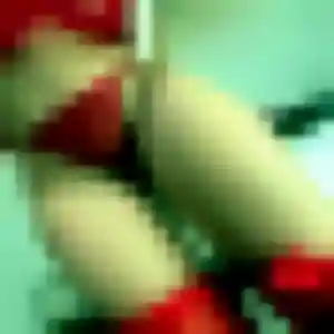 Leontine, 35 ans, connectée à Montauroux pour une rencontre coquine