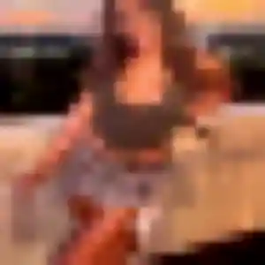 Charlotte, fille de 19 ans veut rencontre libertine à Montfort-sur-Meu