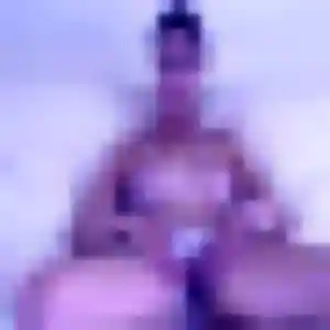Sexy Uranie, 25 ans à Montmorillon - voir sa photo