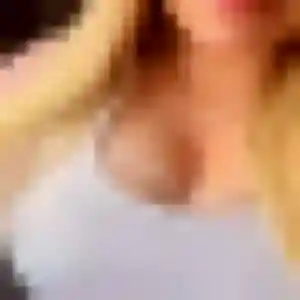 Contacte Elena, 25 ans à Nanteuil-lès-Meaux en t'inscrivant