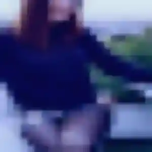 Celia, femme de 33 ans propose rencontre libertine à Nîmes