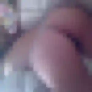 Albane de Perros-Guirec, 28 ans - rencontre libertine discret