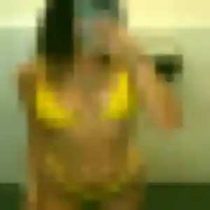 Maeva, 33 ans, en ligne à Rennes pour une rencontre coquine