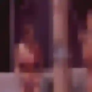 Charmante Romane, 21 ans à Saint-Chamond - voir sa photo