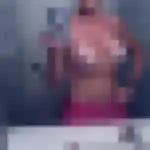 Dounia, 39 ans, veut un rencontre libertine à Saint-Galmier