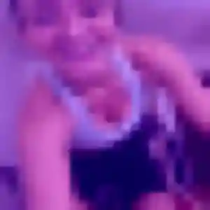 Découvre Anne-Marie, 23 ans à Saint-Julien-de-Concelles en privé