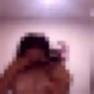 Coralie, femme de 44 ans cherche rencontre libertine à Saint-Louis