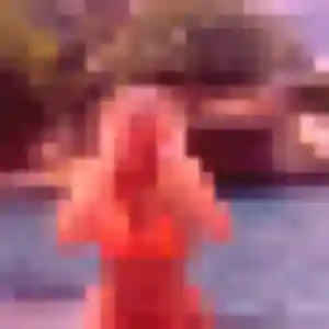 Tania, 38 ans, en ligne à Saint-Pierre-du-Mont pour une rencontre coquine