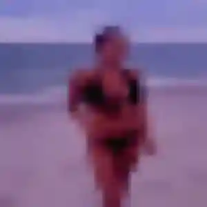 Fabienne, femme de 34 ans propose rencontre libertine à Suresnes