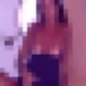 Photo de Salome à Thoiry (23 ans) - rencontre libertine discret