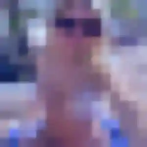Emilie, femme de 24 ans cherche rencontre libertine à Vaugneray