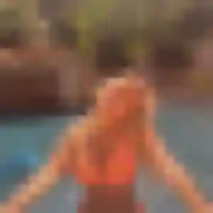 Karine, 28 ans, dispo pour rencontre libertine à Vaux-sur-Seine