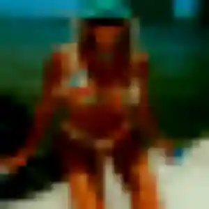Photo de Salima à Vendin-le-Vieil (23 ans) - rencontre libertine discret