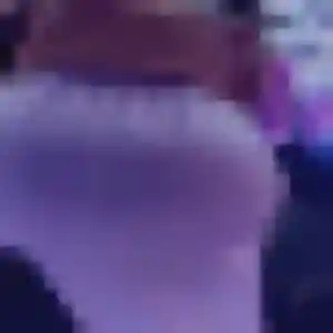 Josephine, 21 ans, connectée à Vernouillet pour un rencontre libertine