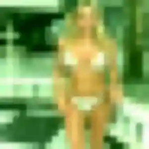 Delphine, femme de 25 ans cherche rencontre libertine à Villefranche-de-Rouergue