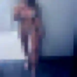 Photo exclusive de Gwenaelle, 31 ans à Villerest - plan discret