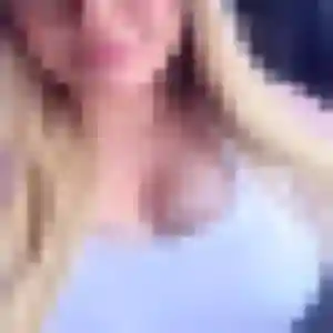 Elodie, fille de 25 ans propose rencontre libertine à Villers-Saint-Paul